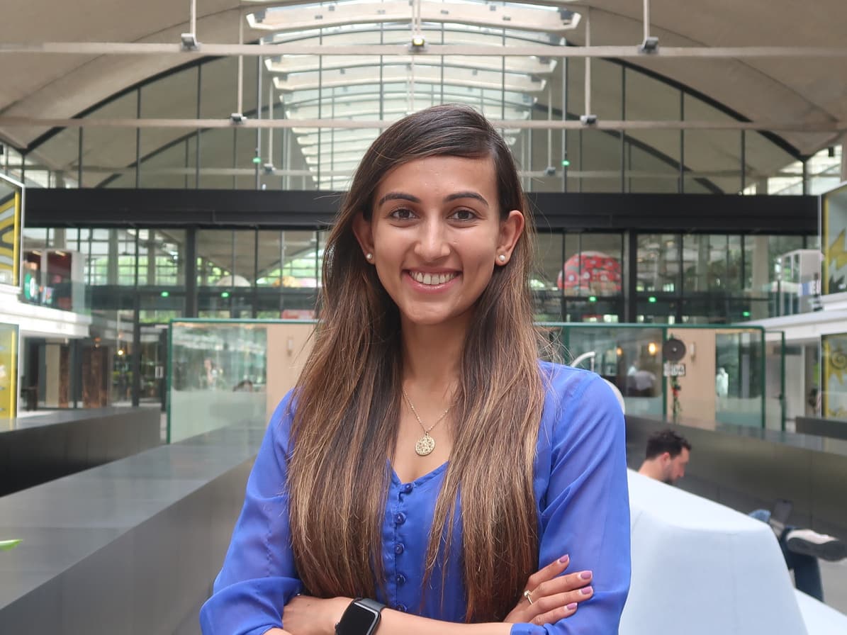 Headshot of Aparna Raturi