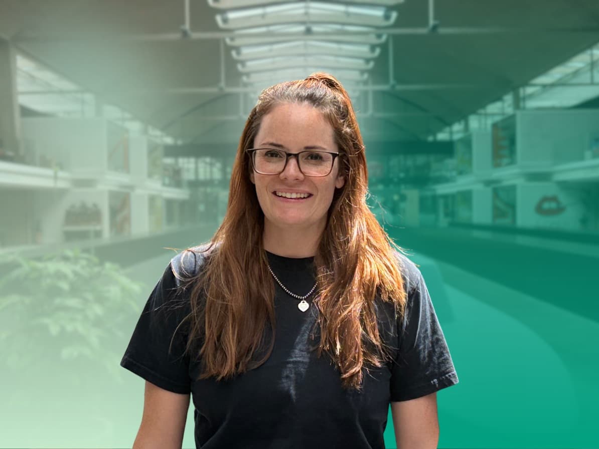 Headshot of Devon Long